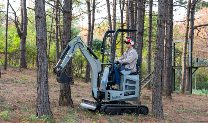 Cum mini excavatoarele și încărcătoarele de roți ale Shengkunda împuternicesc industria construcțiilor globale?